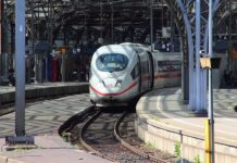 Czym odtłuścić lakier na samochodzie? Czym odtłuścić lakier na samochodzie?