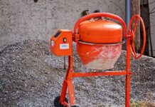 Czym mieszać cement jeśli się nie ma betoniarki?