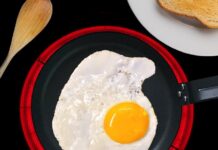 Jak przygotować blachę do pieczenia ciasta? Jak przygotować blachę do pieczenia ciasta?